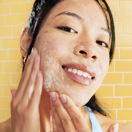 Pore Perfecting Cleanser - View 4